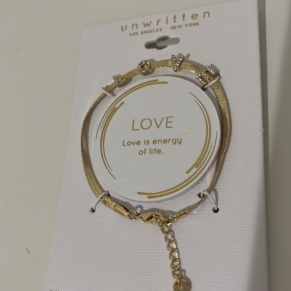 LOVE Gold Bracelet - Picture 2 of 4
